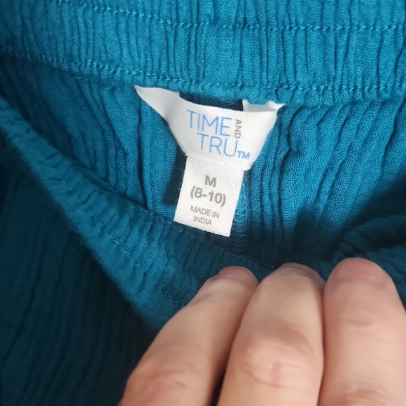 Time and Tru Blue Women's Shorts - Picture 3 of 4